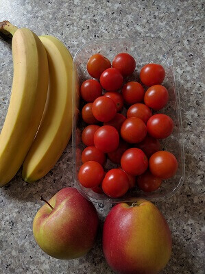 banana-cherry-tomatoes-apple