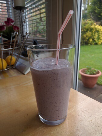 Blueberry Banana Smoothie – Make a Meal of It