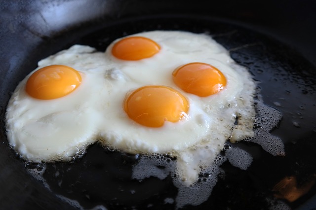 Is Eating 4 Eggs a Day Too Much or Okay?